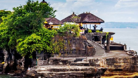 Tanah Lot Tour